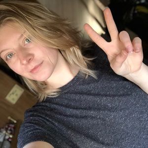 Meet your Posher, Shaela
